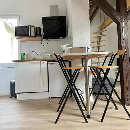 Authentic Loft - 10 Min To The Center 公寓